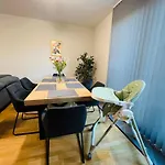 Freesia Apartment With Underground Parking